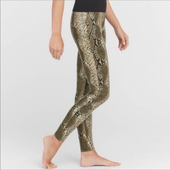 LIKE NEW Assets by SPANX Faux Leather Snake Print Slimming Shaping Leggings - Picture 2 of 9